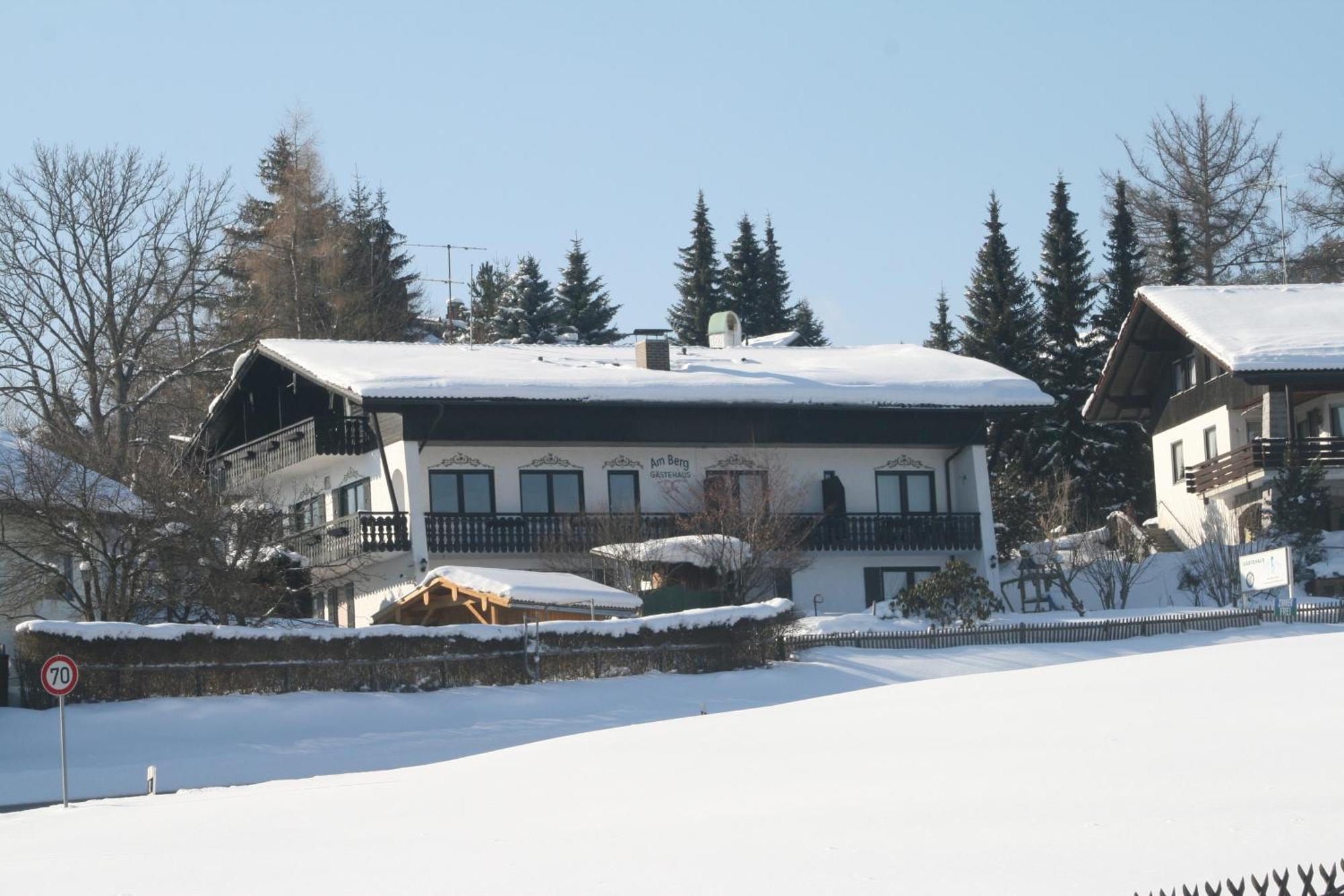 Gaestehaus Am Berg Hotel Bayerisch Eisenstein Bagian luar foto