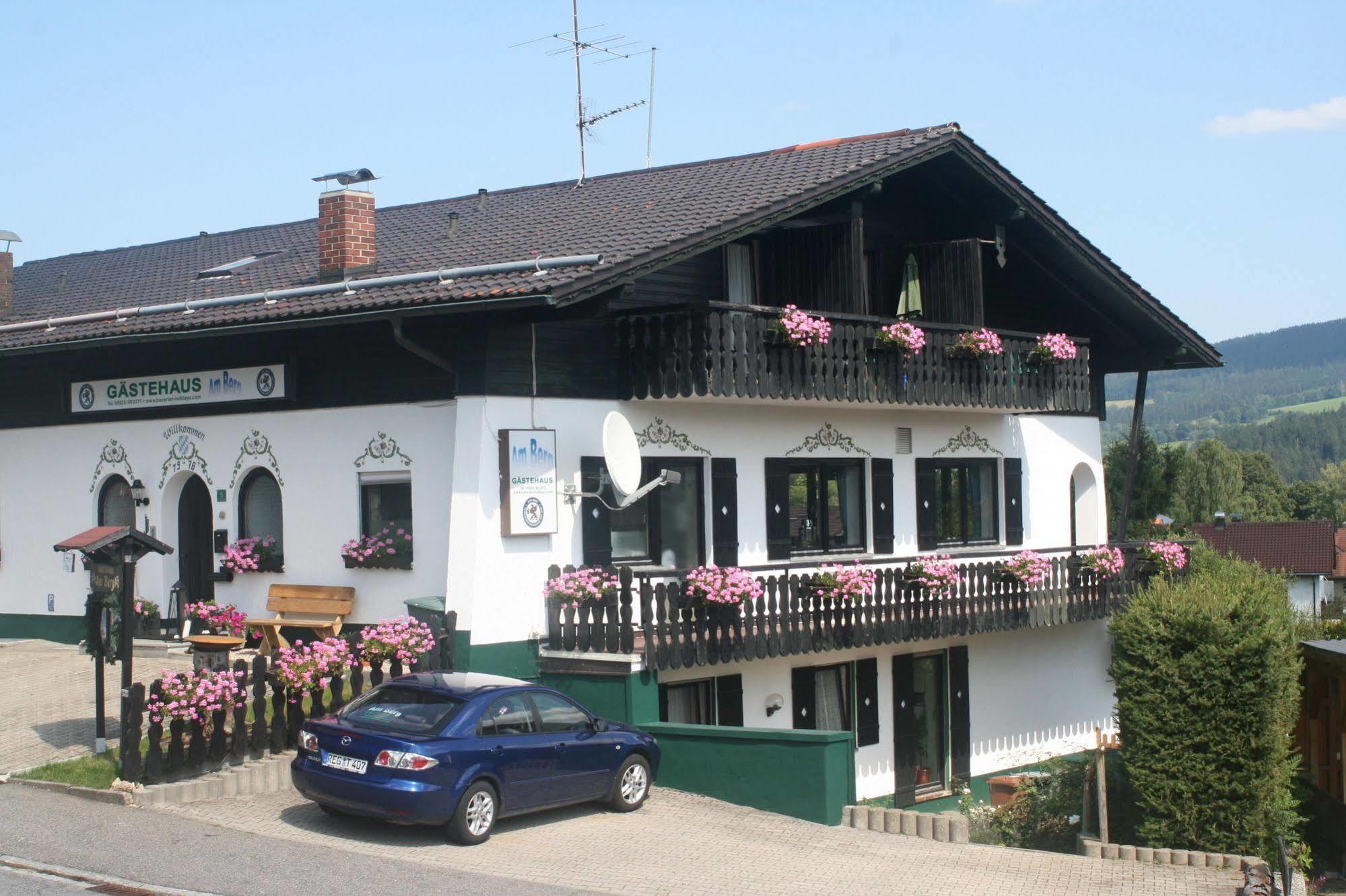 Gaestehaus Am Berg Hotel Bayerisch Eisenstein Bagian luar foto